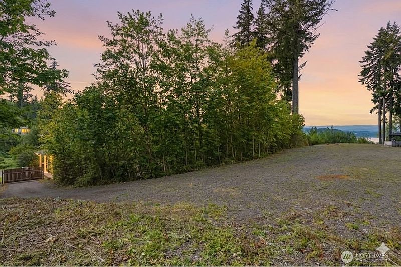 5th image of 131 Sugar Pine Place