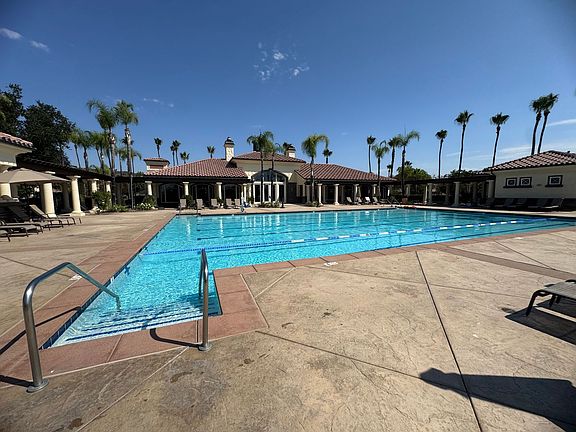 2nd image of 31540 Sweetwater Cir