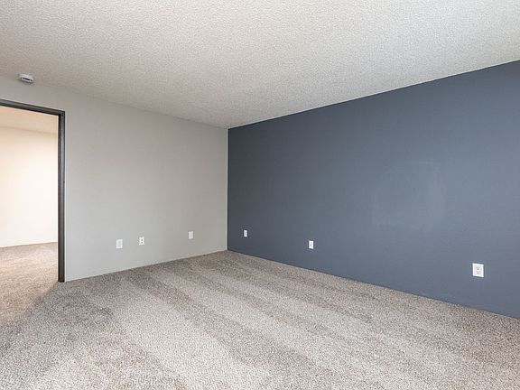 5th image of 12704-12718 A St S #12718-03
