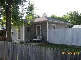 4148 W Bertha St photo 1