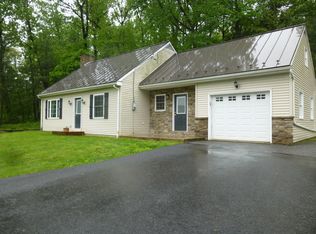 255 Canaan Grove Rd, Newmanstown, PA 17073