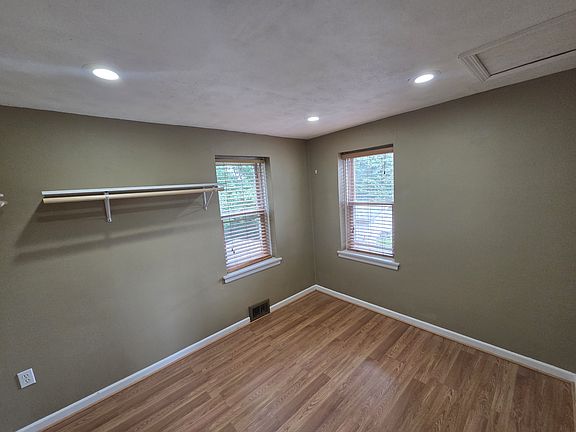 5th image of 1500 W 9th St #2