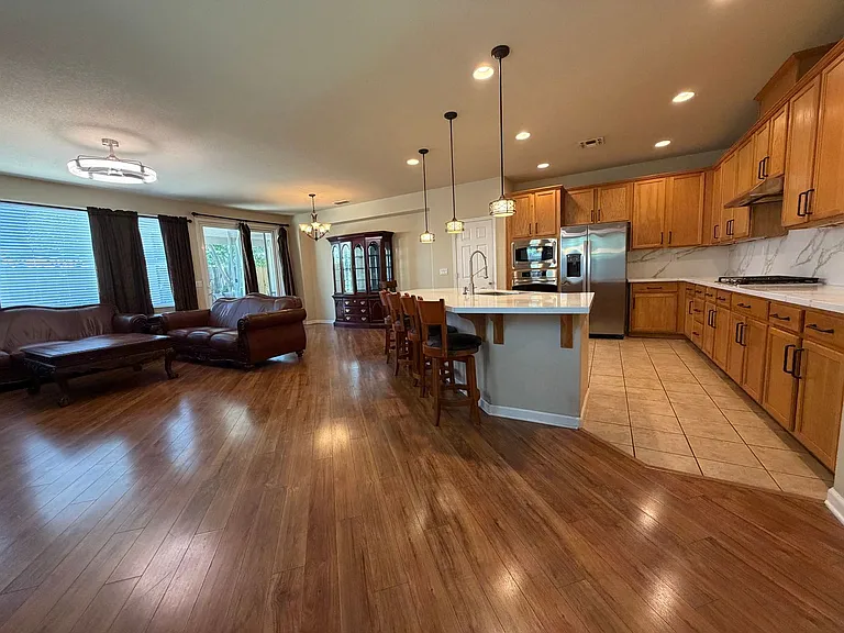 5501 Claudied Way — Photo 7
