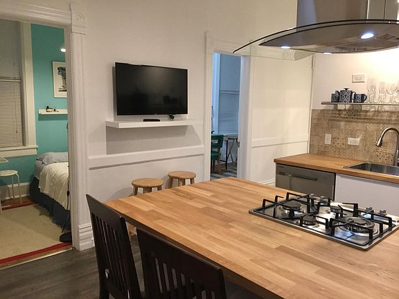 3rd image of 2629 W Crystal St #1