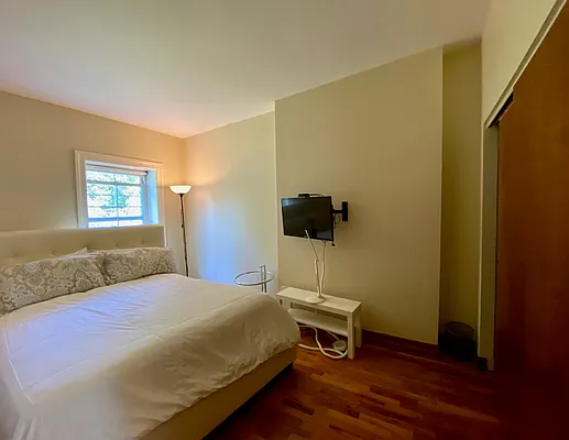 Rented by Corcoran | media 6