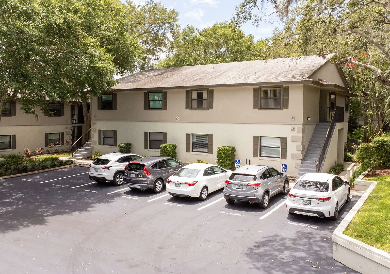 Comfortable Condo Living in St. Augustine Shores — Photo 1