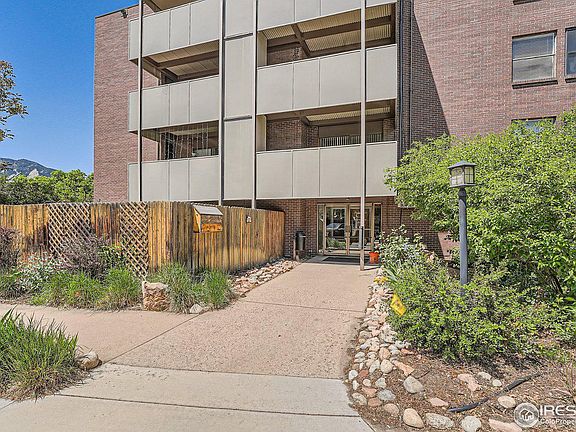 2nd image of 2227 Canyon Blvd #303