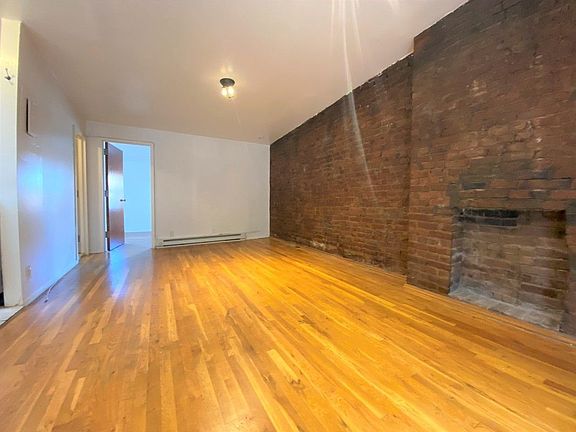 4th image of 5-47 51st Ave #4B