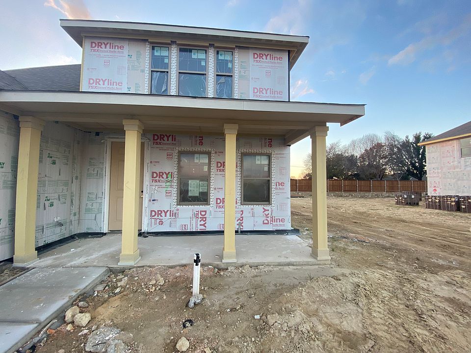 Quick Move In Home by Ashton Woods