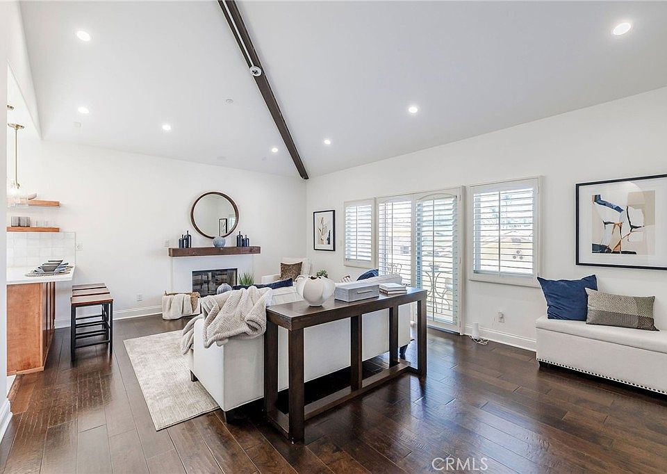 1st image of 202 N Irena Ave #B