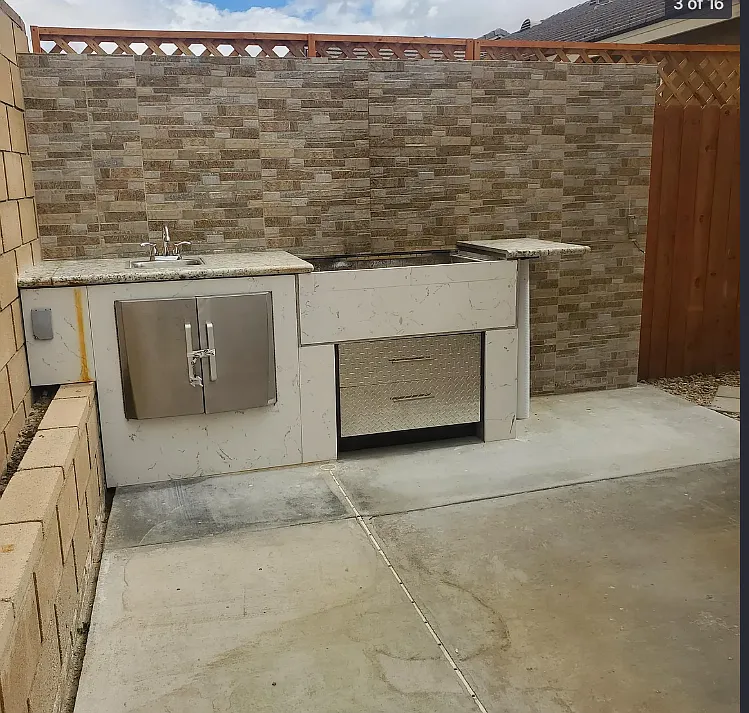 4 bed, 2160 sqft, $3,000 — Photo 2