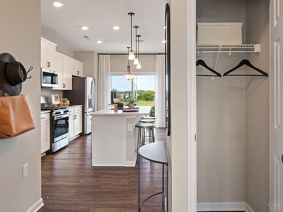 3rd image of 5565 Eagle Ct #18