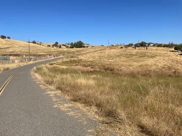 Carrizo Way, La Grange, CA 95329