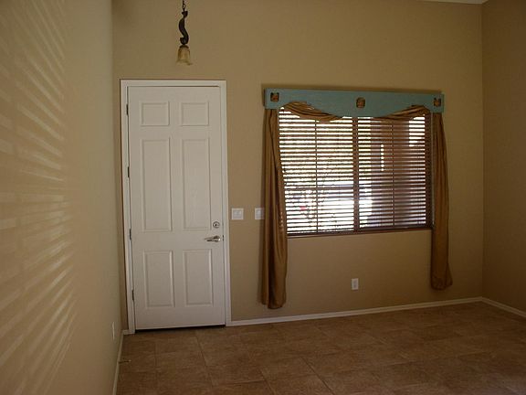 5th image of 3613 W Memorial Dr