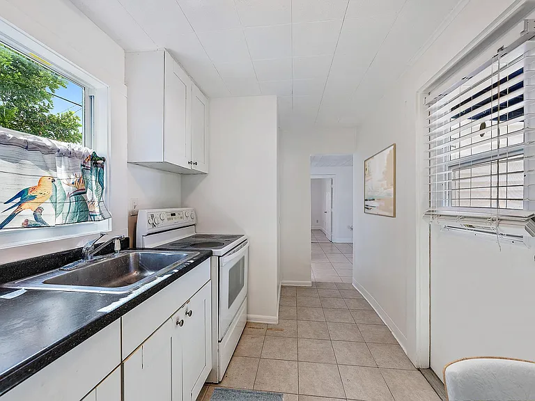 909B N Palmway — Photo 18