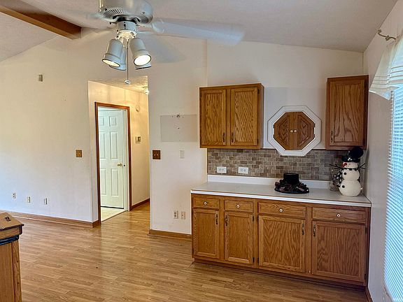 4th image of 10720 S County Road 300 E