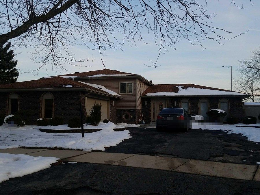 1st image of 1125 E 194th Pl