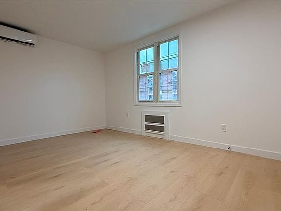 2nd image of 2036 126th St #2