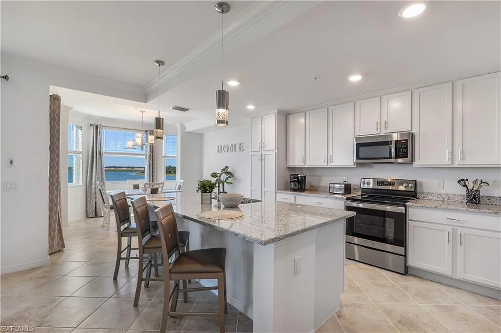 2 bed, 2.0 bath, 1154 sqft, $6,000 — Photo 4
