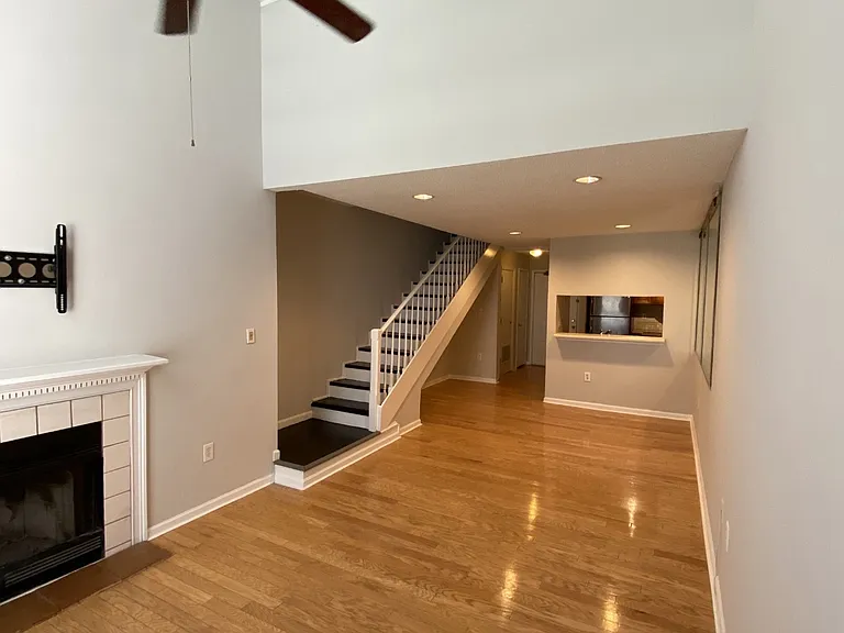 3655 Habersham Rd NE #361 — Photo 4