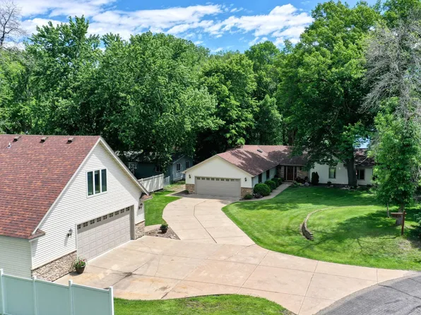 1007 17th St SE, Forest Lake, MN 55025