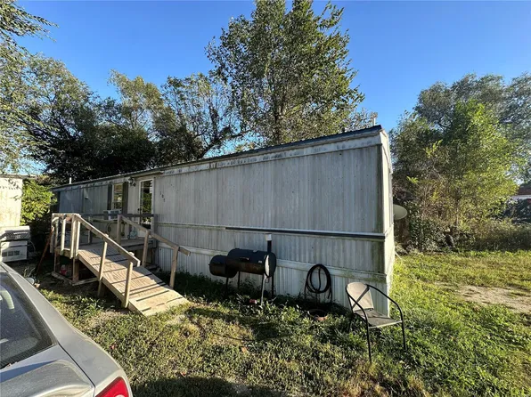 107 N Low St, Frankford, MO 63441