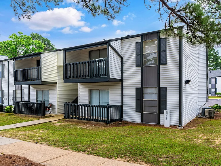 Sage Hill Apartments — Photo 16