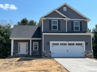 6250 Summerbrooke Cir, Fowlerville, MI 48836