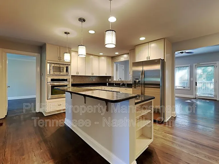 3818 Woodmont Ln — Photo 14