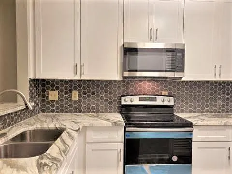 2 bed, 1178 sqft, $2,000 — Photo 3