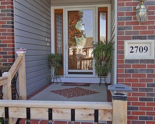 2nd image of 2709 Fountain Cir