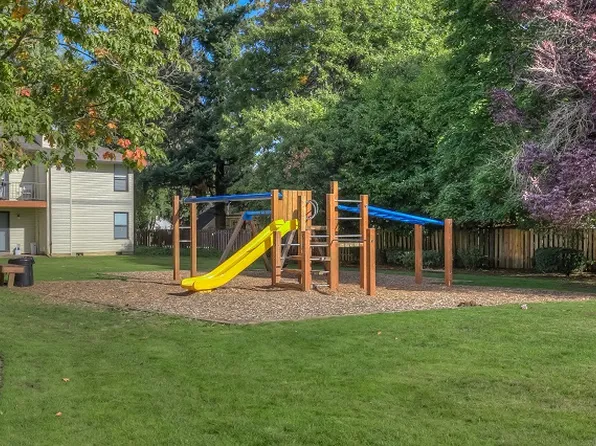 Waverly Gardens Apartments