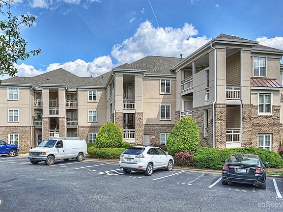 2nd image of 107 Pier 33 Dr Unit 112