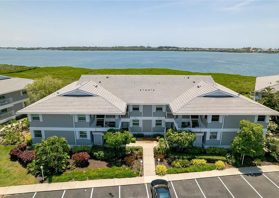 1343 Perico Point Cir #117