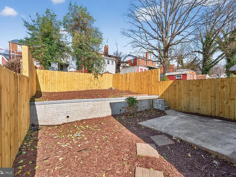 3433 25th St SE — Photo 13