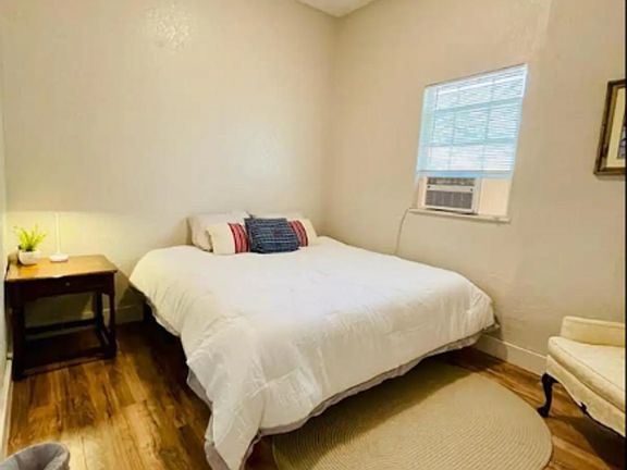 5th image of 2331 San Diego Ave