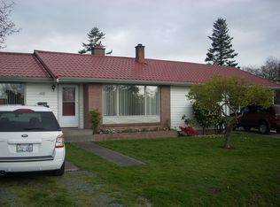 428 SE Quaker St, Oak Harbor, WA 98277