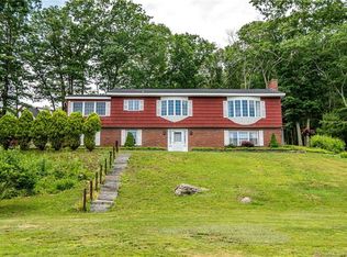 78 Smith Rd, Moosup, CT 06354