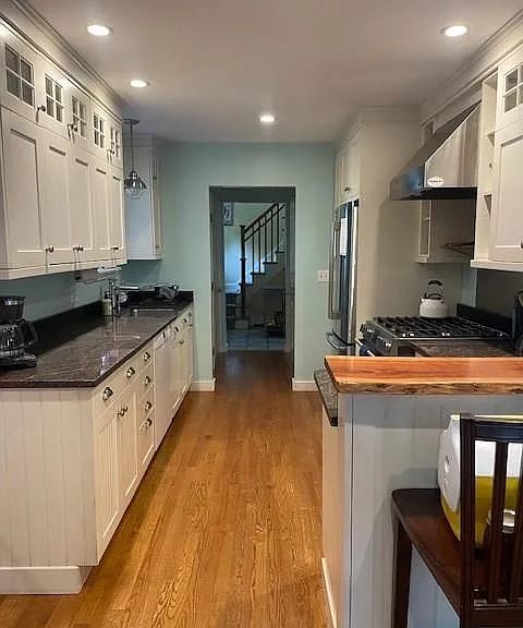 21 Baldwin Ct — Photo 2