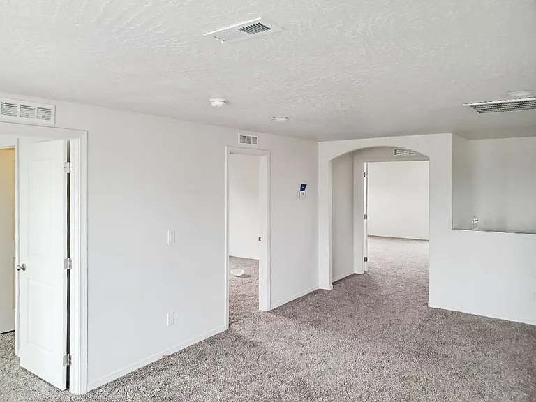 4026 N Arrowleaf Loop — Photo 2