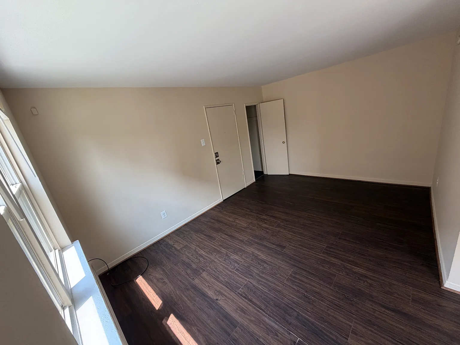 1 bed, 600 sqft, $1,150 — Photo 3