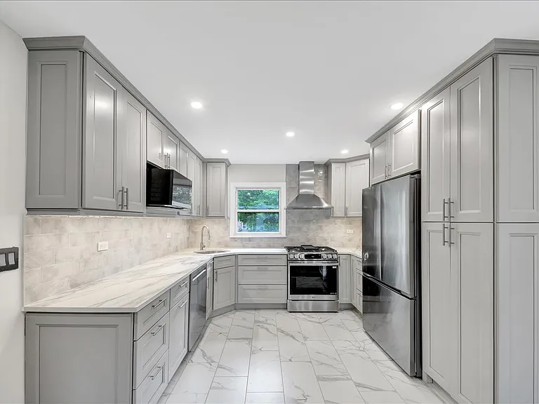 21 E Cedar St #2 — Photo 15