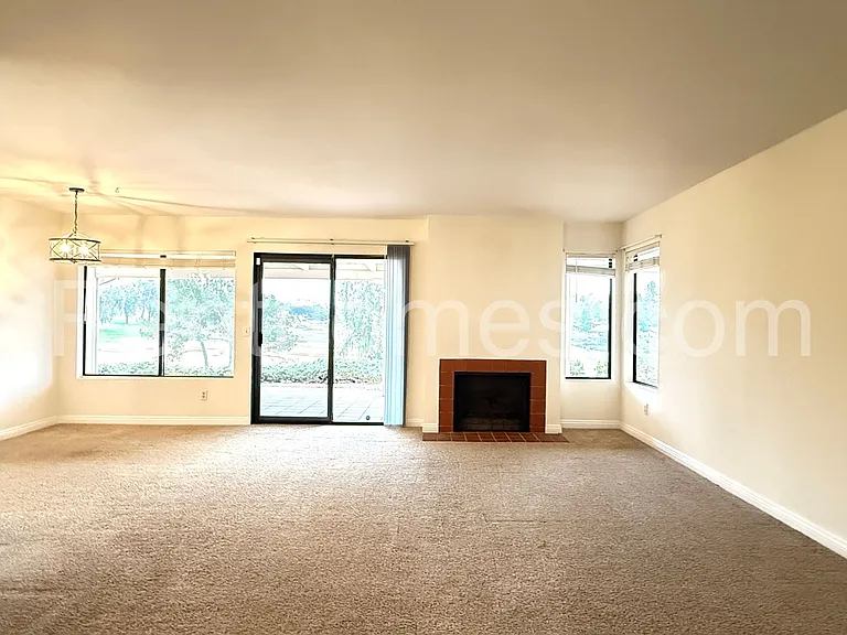 12817 Camino Emparrado — Photo 3