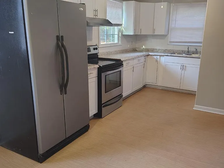 1341 Hope Mills Rd — Photo 2