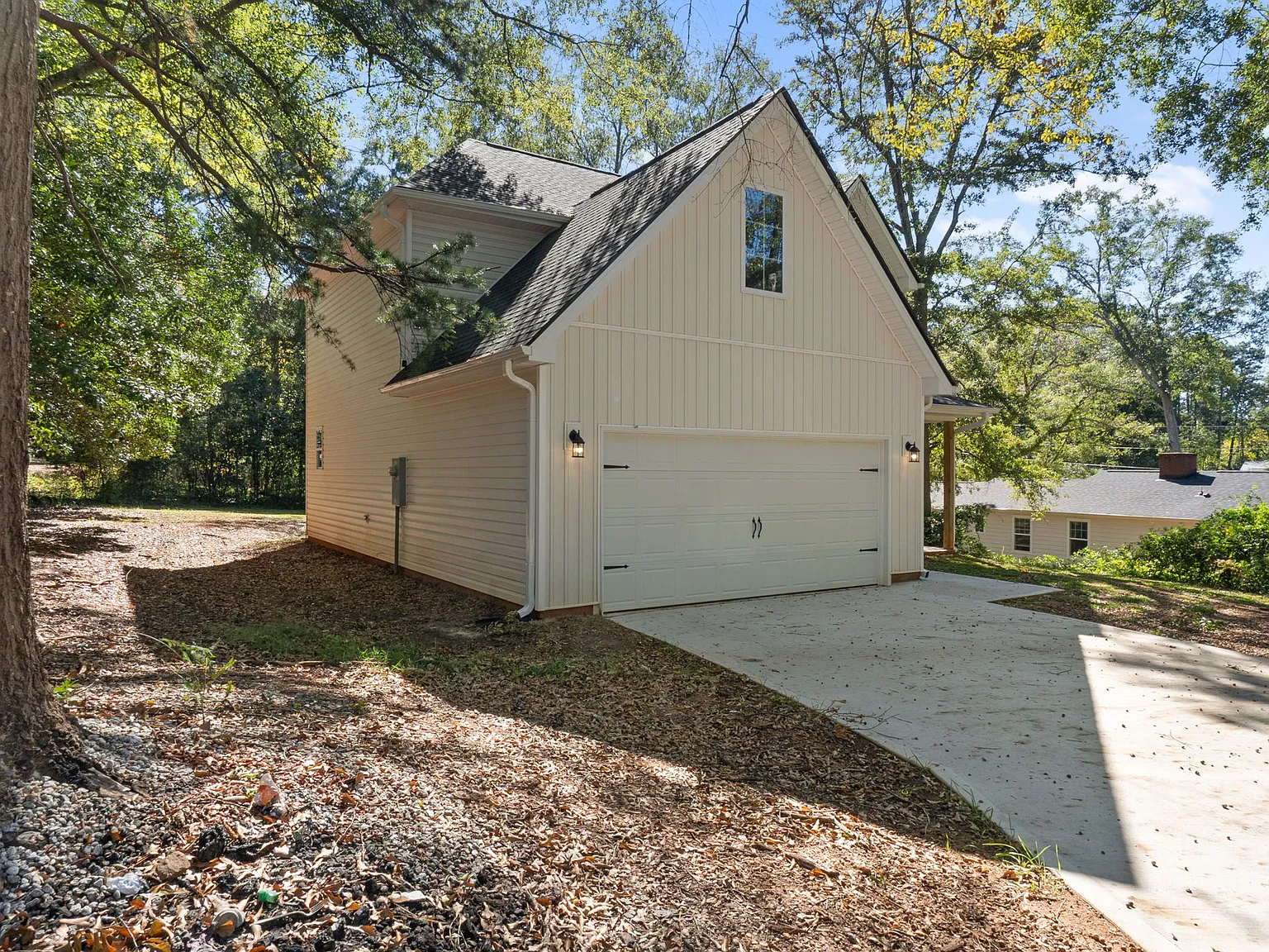3 bed, 2.5 bath, 1650 sqft, $1,850 — Photo 3