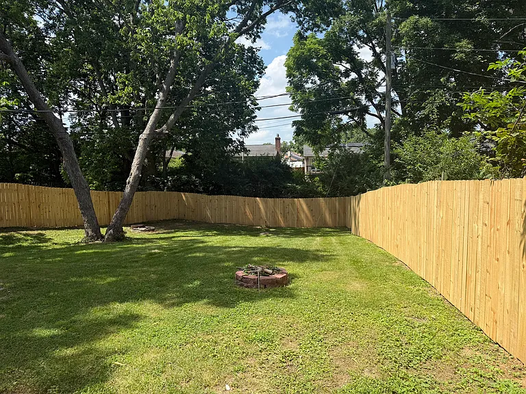 3325 Featherston Dr — Photo 20