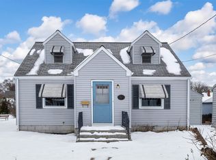 919 Evergreen Dr, Erie, PA 16505