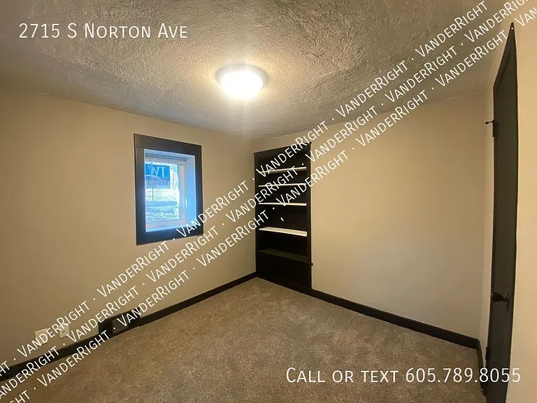 2715 S Norton Ave — Photo 6