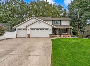 611 E 6th St, Coal Valley, IL 61240