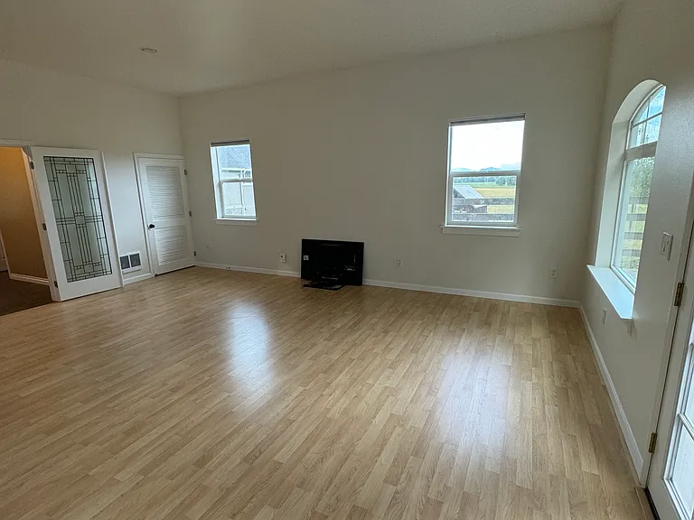 192 Skinner Rd #A — Photo 16